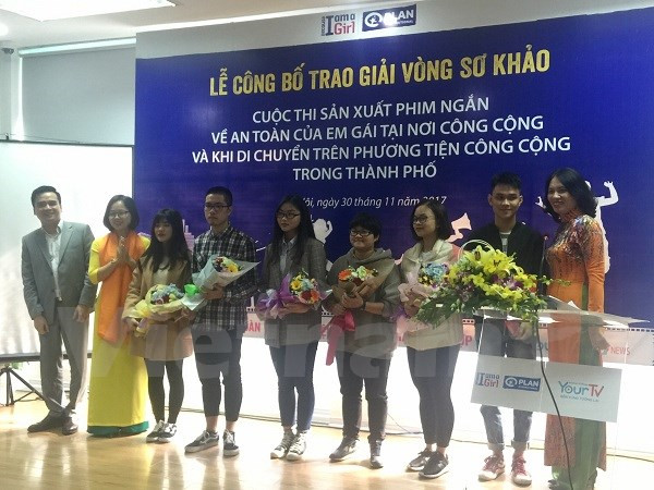  Các tác giả của các kịch bản được lựa chọn vào vòng chung kết.