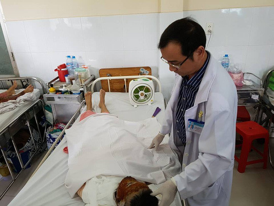 Nạn nhân Nguyễn Ngọc Đẹp đang có nguy cơ bị mù cả 2 mắt. Nạn nhân Nguyễn Ngọc Đẹp đang có nguy cơ bị mù cả 2 mắt.