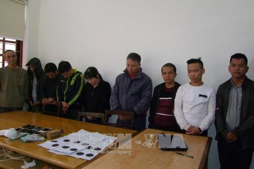 Các đối tượng đánh bạc bị bắt giữ. Các đối tượng đánh bạc bị bắt giữ.