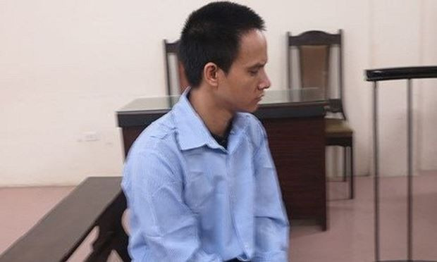 Nguyễn Văn Nhẫn tại tòa. Nguyễn Văn Nhẫn tại tòa.