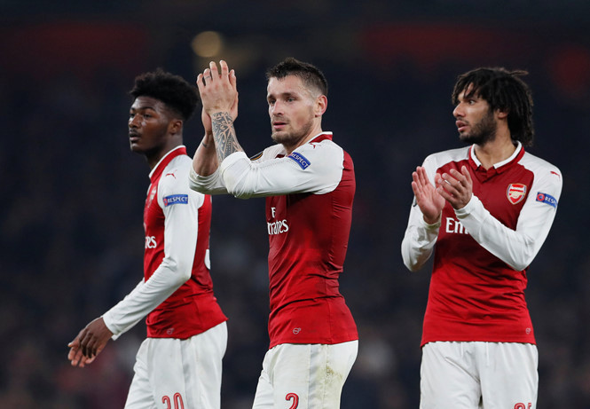 Bị Red Star Belgrade cầm hòa nhưng Arsenal vẫn giành vé đi tiếp. Bị Red Star Belgrade cầm hòa nhưng Arsenal vẫn giành vé đi tiếp.