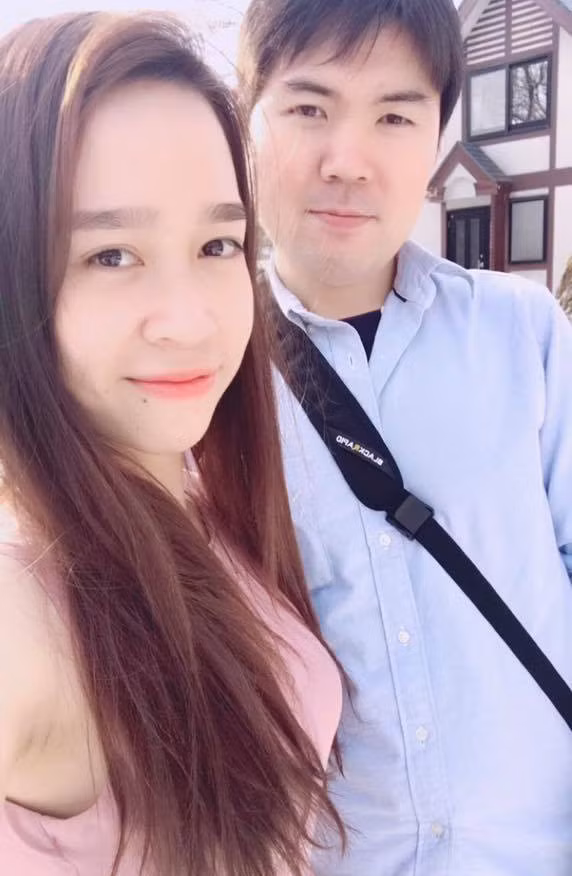 Cả 2 đã phải tốn khá nhiều công sức để đấu tranh và thuyết phục gia đình chấp nhận tình yêu “xuyên quốc gia” này.