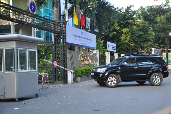 Ngân sách sẽ không chi tiền trang bị xe phục vụ đưa đón các lãnh đạo có hệ số phụ cấp chức vụ từ 1,25 trở lên mà sẽ khoán kinh phí đưa đón.