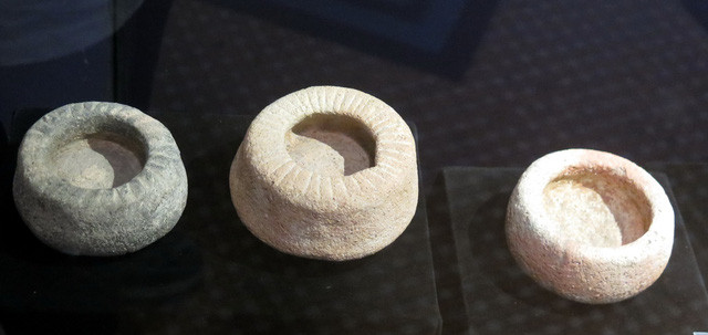 Nồi nấu kim loại bằng đất nung Nồi nấu kim loại bằng đất nung