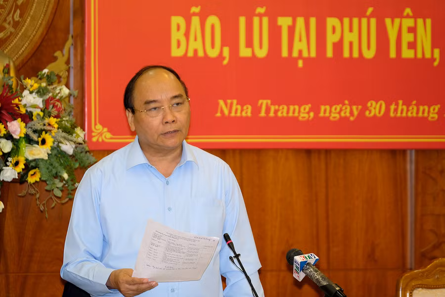 Thủ tướng Nguyễn Xuân Phúc phát biểu tại buổi làm việc. 