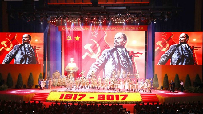 Chương trình nghệ thuật đặc biệt chào mừng lễ kỷ niệm.