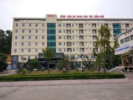 Bệnh viện Đa khoa khu vực Cẩm Phả, nơi xảy ra vụ việc.