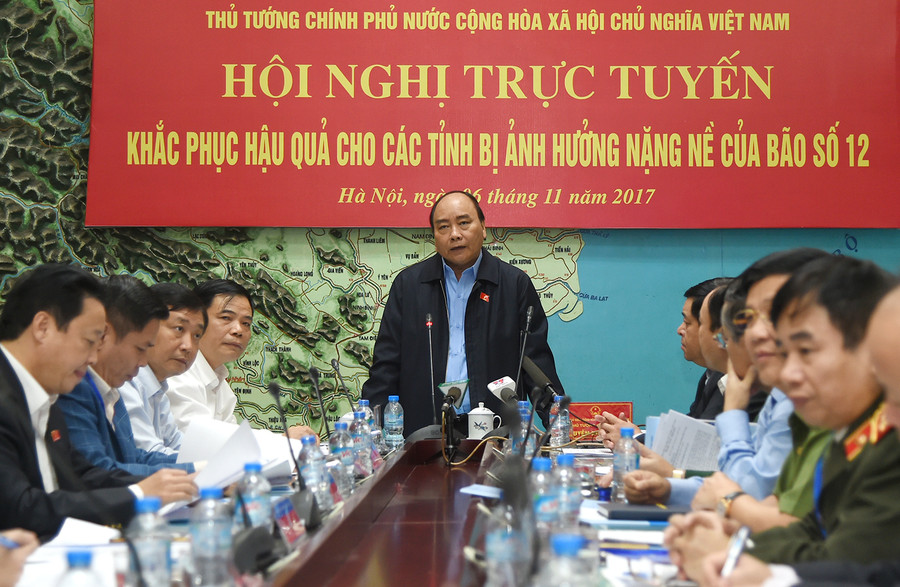  Thủ tướng Nguyễn Xuân Phúc phát biểu kết luận Hội nghị. Ảnh: VGP/Quang Hiếu