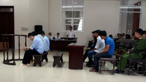 Các bị cáo tại phiên tòa phúc thẩm.