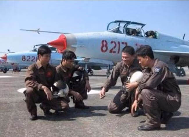 Hình ảnh về không quân Việt Nam trên báo Sina Trung Quốc.