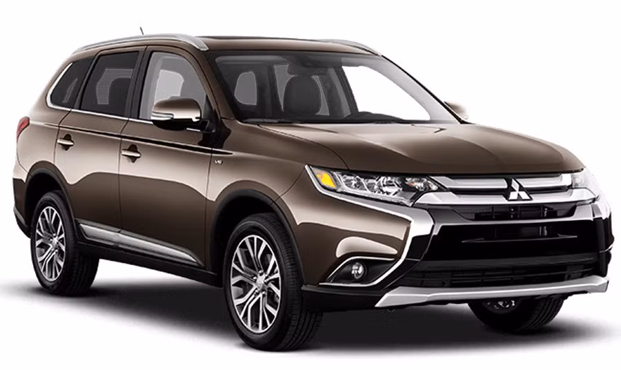 Mitsubishi Outlander cũng được giảm giá tới hơn 50 triệu đồng.