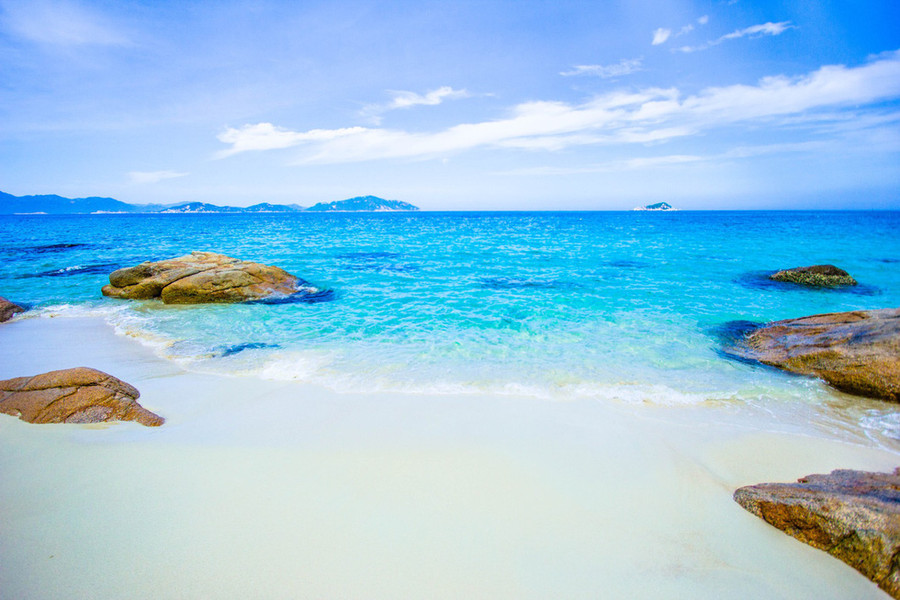  Biển xanh cát trắng ở bãi Cồn