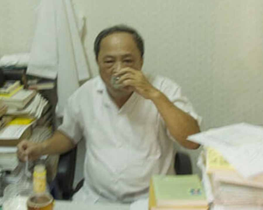 Và uống để khẳng định dân gian nói sắn dây kết hợp mật ong tạo ra chất cực độc chỉ là lời đồn đoán.