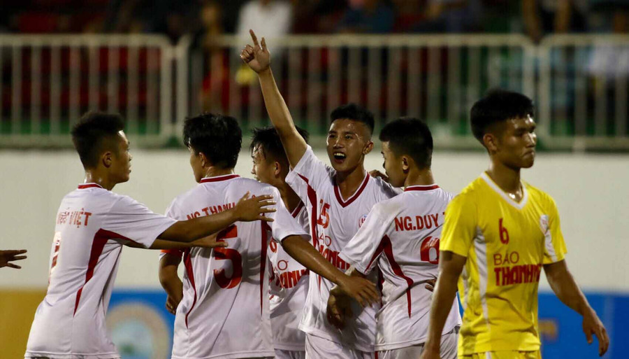 U19 HA.GL đã có chiến thắng khá bất ngờ. Ảnh: Văn Ngọc 