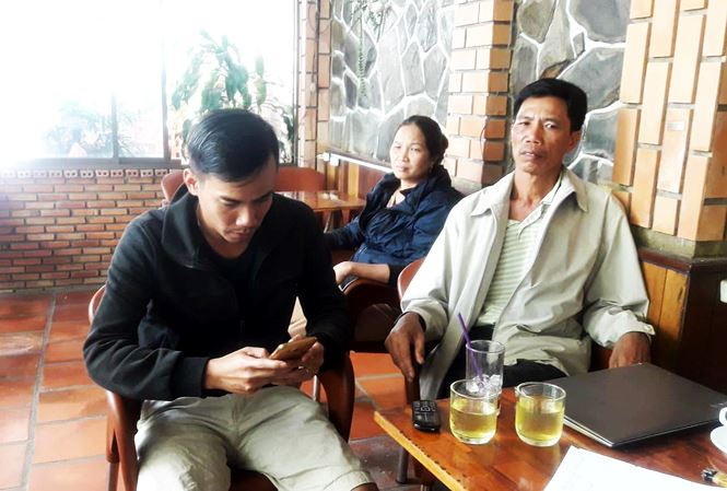 Người thân của các thiếu nữ mất tích lo lắng bất an