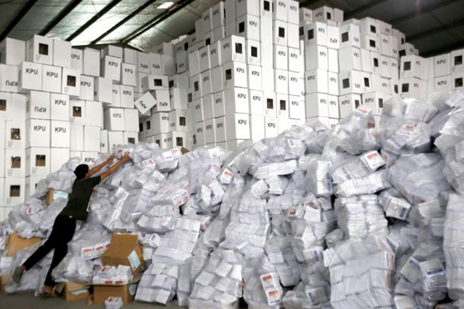  Phiếu bầu đã được in và lưu trong kho ở thủ đô Jakarta-Reuters