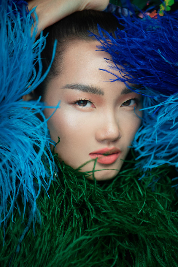 Dừng chân ở vị trí á quân The Face Vietnam 2018 trong sự nuối tiếc của nhiều khán giả, Quỳnh Anh được NTK Đỗ Mạnh Cường chọn làm nàng thơ mới, gắn bó với anh ở những dự án thời trang sắp tới. Dừng chân ở vị trí á quân The Face Vietnam 2018 trong sự nuối tiếc của nhiều khán giả, Quỳnh Anh được NTK Đỗ Mạnh Cường chọn làm nàng thơ mới, gắn bó với anh ở những dự án thời trang sắp tới.