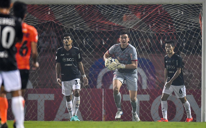 Thủ môn Văn Lâm đã có vị trí chắc chắn ở CLB Muangthong United