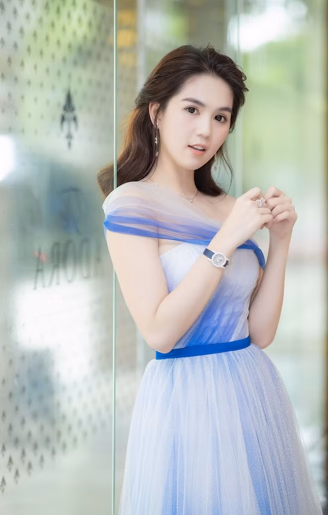  Ngọc Trinh ngày càng xinh đẹp, quyến rũ qua thời gian.