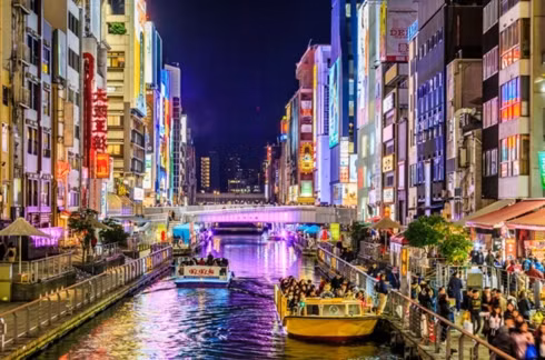 Osaka còn được ví von là “Thành phố ăn và chơi” của Nhật Bản.