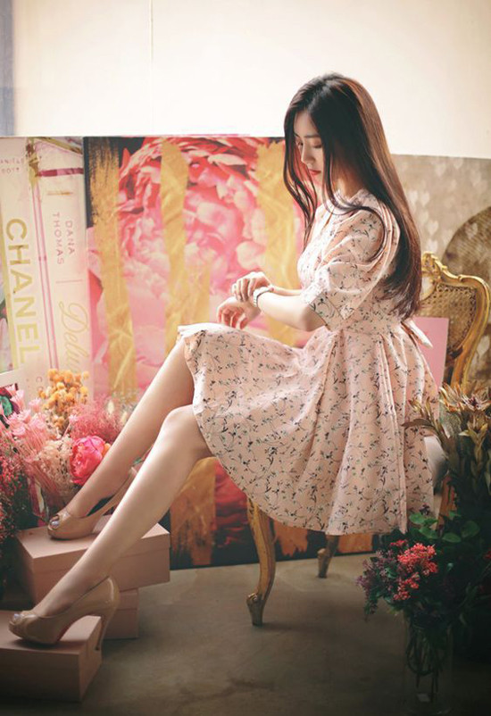 Đầm xòe, váy tay bồng hay váy đính nơ là các kiểu trang phục dành riêng cho các tín đồ của dòng thời trang vintage. Đầm xòe, váy tay bồng hay váy đính nơ là các kiểu trang phục dành riêng cho các tín đồ của dòng thời trang vintage.