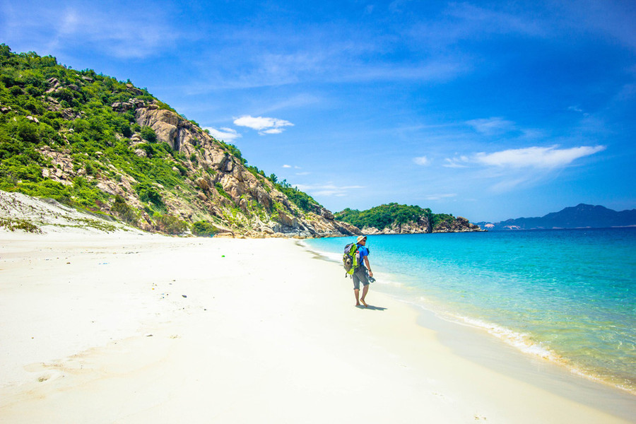  Bãi Cồn rất vắng khách và hoang sơ