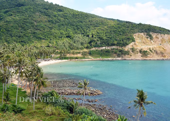 Thời tiết đẹp nhất để khám phá Nam Du là từ cuối tháng 12 đến tháng 5, thời điểm này biển lặng, nước xanh ngọc bích tuyệt đẹp. 