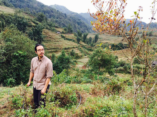  Năm năm qua, Daniel Nguyễn Hoài Tiến gắn bó với nương rẫy của bà con nghèo vùng cao Ảnh: HOÀNG LINH