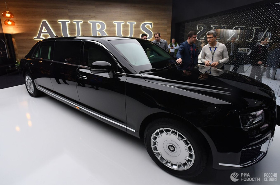  Aurus Senat bản limousine 