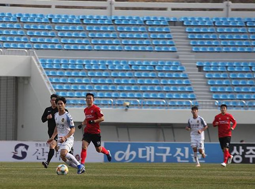 Công Phượng đã được thi đấu nhiều hơn, nhưng anh vẫn cần cố gắng hơn nữa (ảnh: CLB Incheon United)