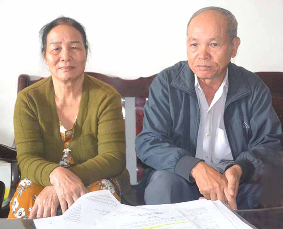  Vợ chồng ông Nguyễn Thế Hùng. Ảnh: H.C