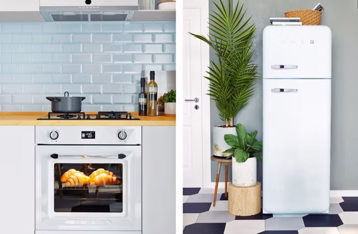 Tủ lạnh đặt gọn gàng sát tường bên cạnh chậu cây trang trí, tường nhà bếp ốp đá màu xanh mang lại cái nhìn tươi sáng cho khu vực này.