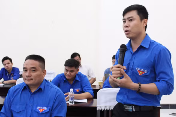 Bí thư Đoàn Trường đại học Khoa học tự nhiên (Đại học Quốc gia TP.HCM) Nguyễn Văn Tịnh nêu ý kiến tại một hội nghị của Đoàn do cấp thành tổ chức - Ảnh: Q.L.