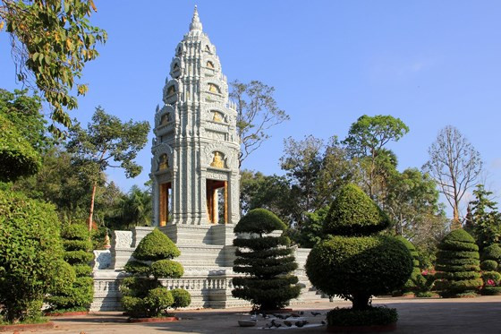 Không gian yên tĩnh, trang nghiêm tại bảo tháp