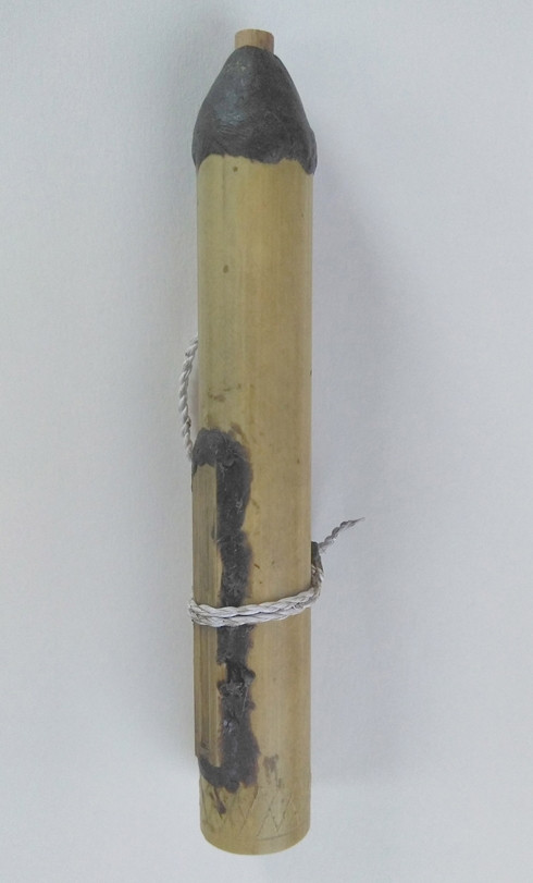 Tà vẩu một nhạc cụ độc đáo của người Sê đăng. Tà vẩu một nhạc cụ độc đáo của người Sê đăng.