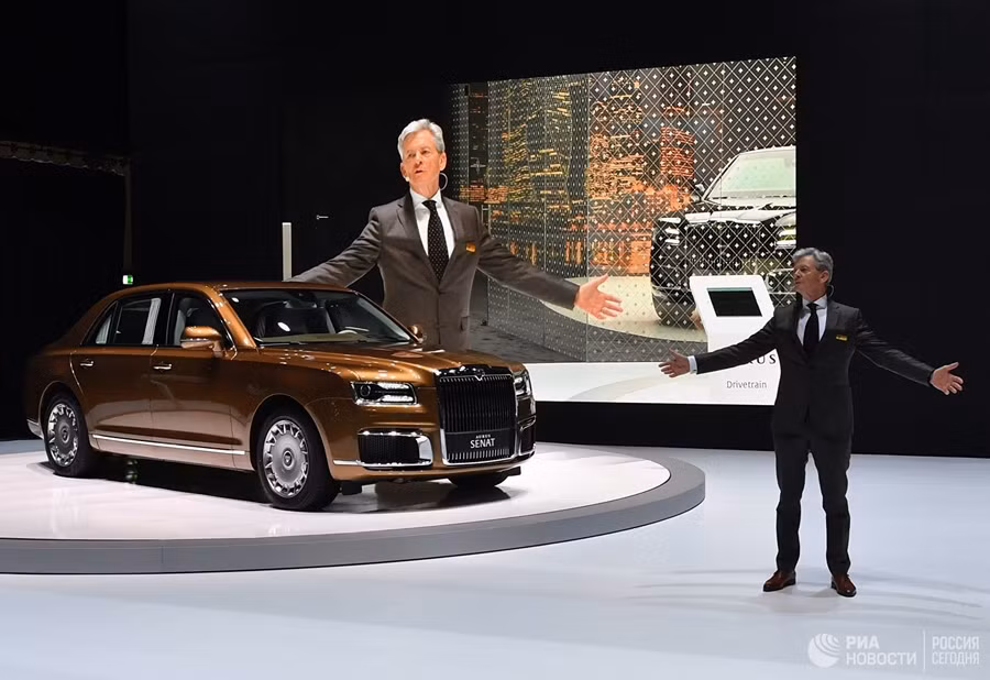 Aurus Senat bản sedan trong ngày báo chí tại Geneva Motor Show 2019