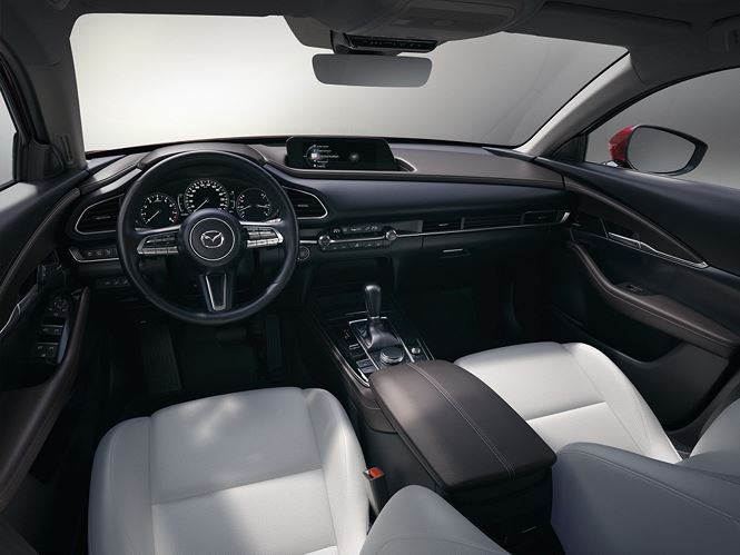 Nội thất của Mazda CX-30 với nhiều chi tiết quen thuộc. Nội thất của Mazda CX-30 với nhiều chi tiết quen thuộc.