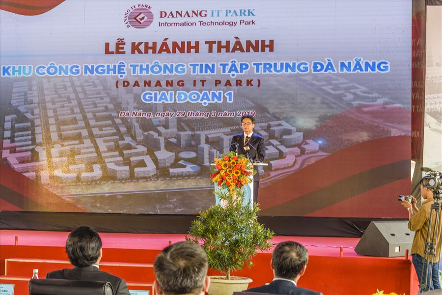 Phó Thủ tướng Vũ Đức Đam phát biểu tại lễ khánh thành giai đoạn 1 Khu công nghệ thông tin tập trung.