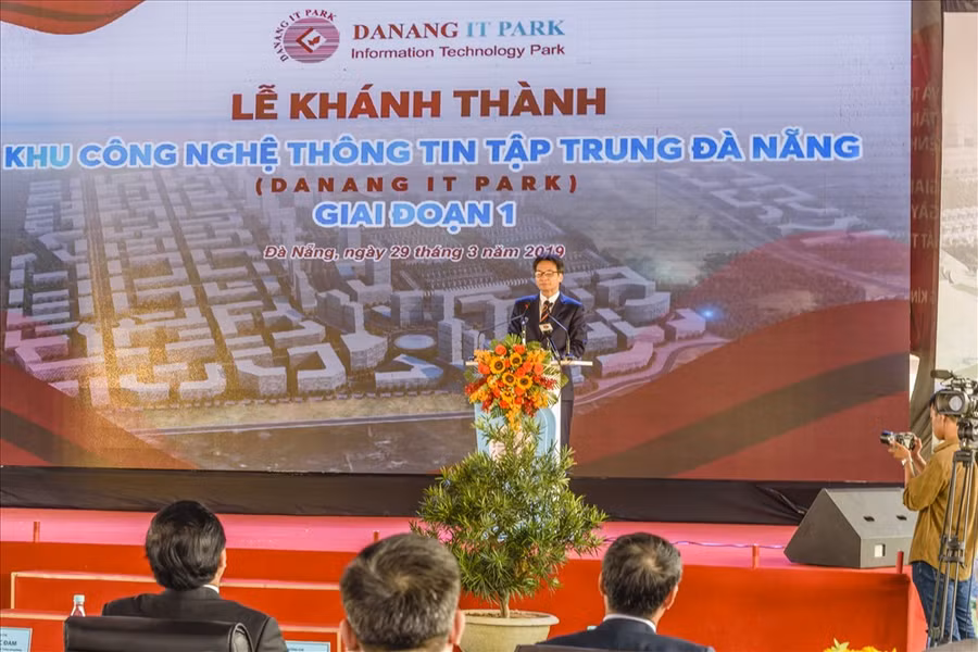 Phó Thủ tướng Vũ Đức Đam phát biểu tại lễ khánh thành giai đoạn 1 Khu công nghệ thông tin tập trung.
