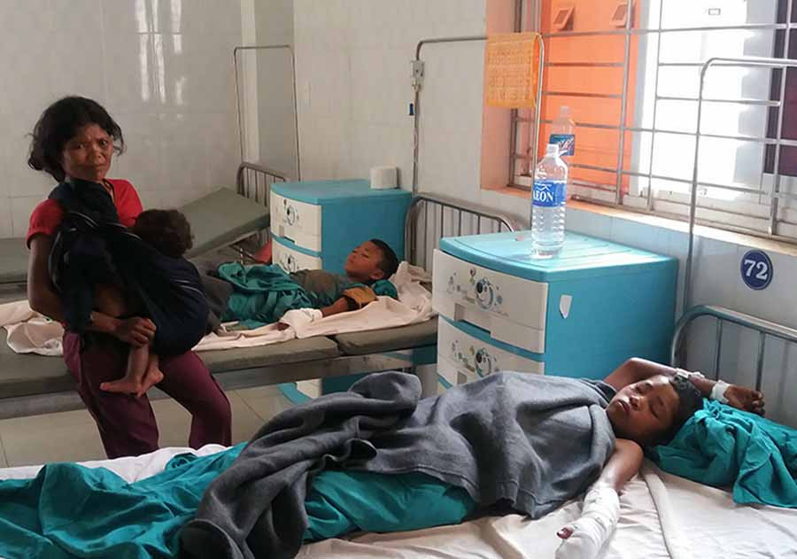  Sức khỏe 2 bệnh nhi Đinh Văn Tênh và Đinh Văn Tem đã ổn định. Ảnh: N.N