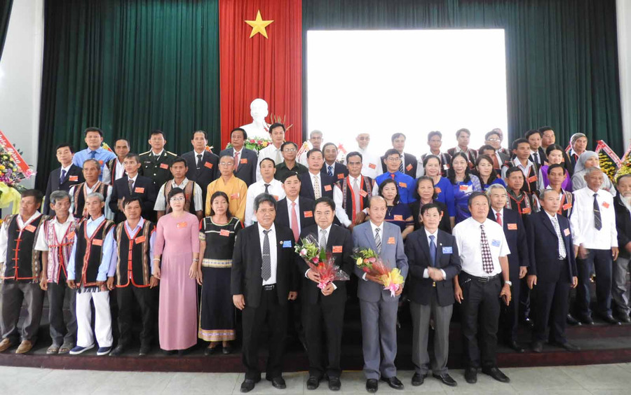 Ủy ban MTTQ Việt Nam huyện Chư Pah khoá V ra mắt tại Đại hội. Ảnh: Thanh Nhật