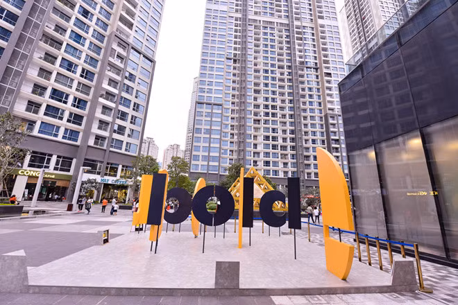 “be bold” thu hút sự chú ý của nhiều đối tượng và nhanh chóng trở thành địa chỉ check-in “thần thánh” ở cả Hà Nội, Sài Gòn