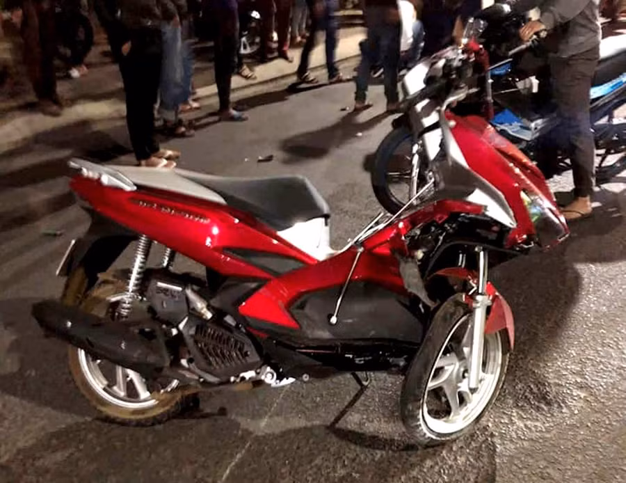  Hiện trường vụ tai nạn khiến anh Tính tử vong. Ảnh: V.N