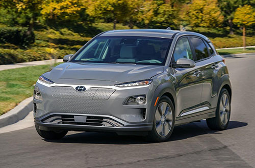 Ôtô điện Hyundai Kona trên đường chạy thử tại Mỹ. Ảnh: Caranddrive Ôtô điện Hyundai Kona trên đường chạy thử tại Mỹ. Ảnh: Caranddrive