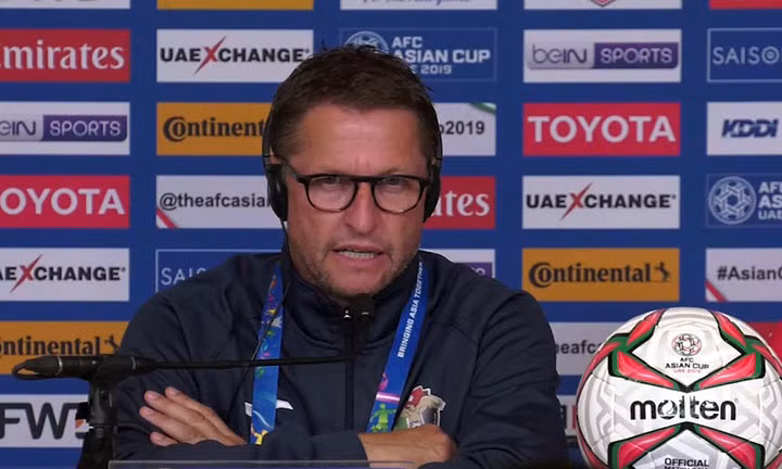  Borkelmans mới được cất nhắc lên vị trí HLV đội tuyển Jordan trong năm 2018, sau vài tháng giữ vai trò trợ lý. Ảnh: AFC.