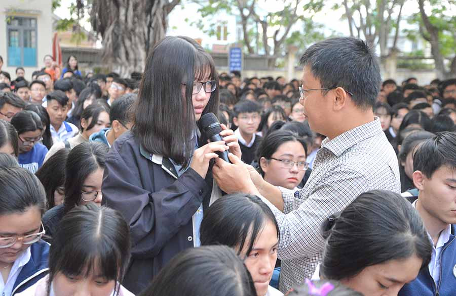 Quang cảnh buổi ngoại khóa. Ảnh: Minh Vỹ