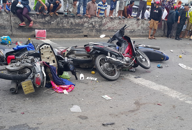 Hiện trường vụ tai nạn. Ảnh: Ái Loan.