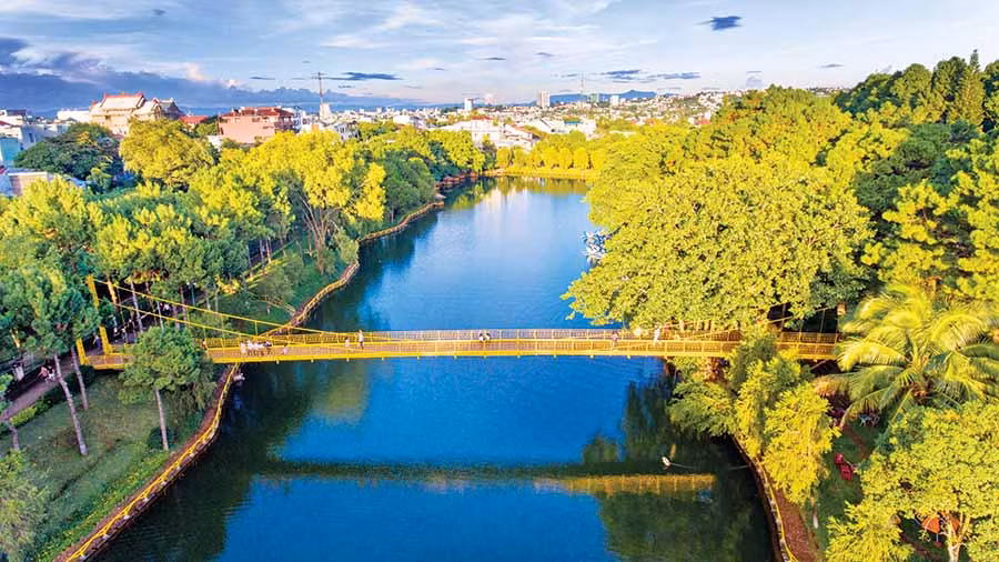 Hồ Diên Hồng (TP. Pleiku). Ảnh: Phan Nguyên