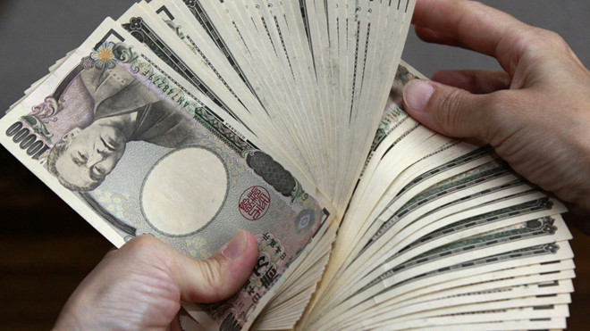  Nghi phạm bị cáo buộc chuyển số tiền lớn về Việt Nam