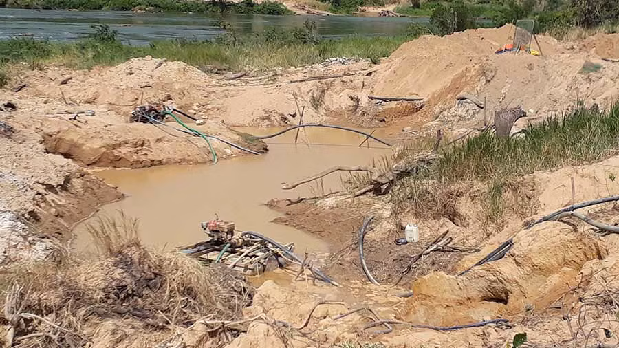 Khai thác cát trái phép tại làng Nú, xã Ia Khai